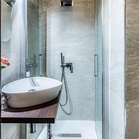 Ad Un Passo Dal Duomo Elegante Wifi Apartment Milan